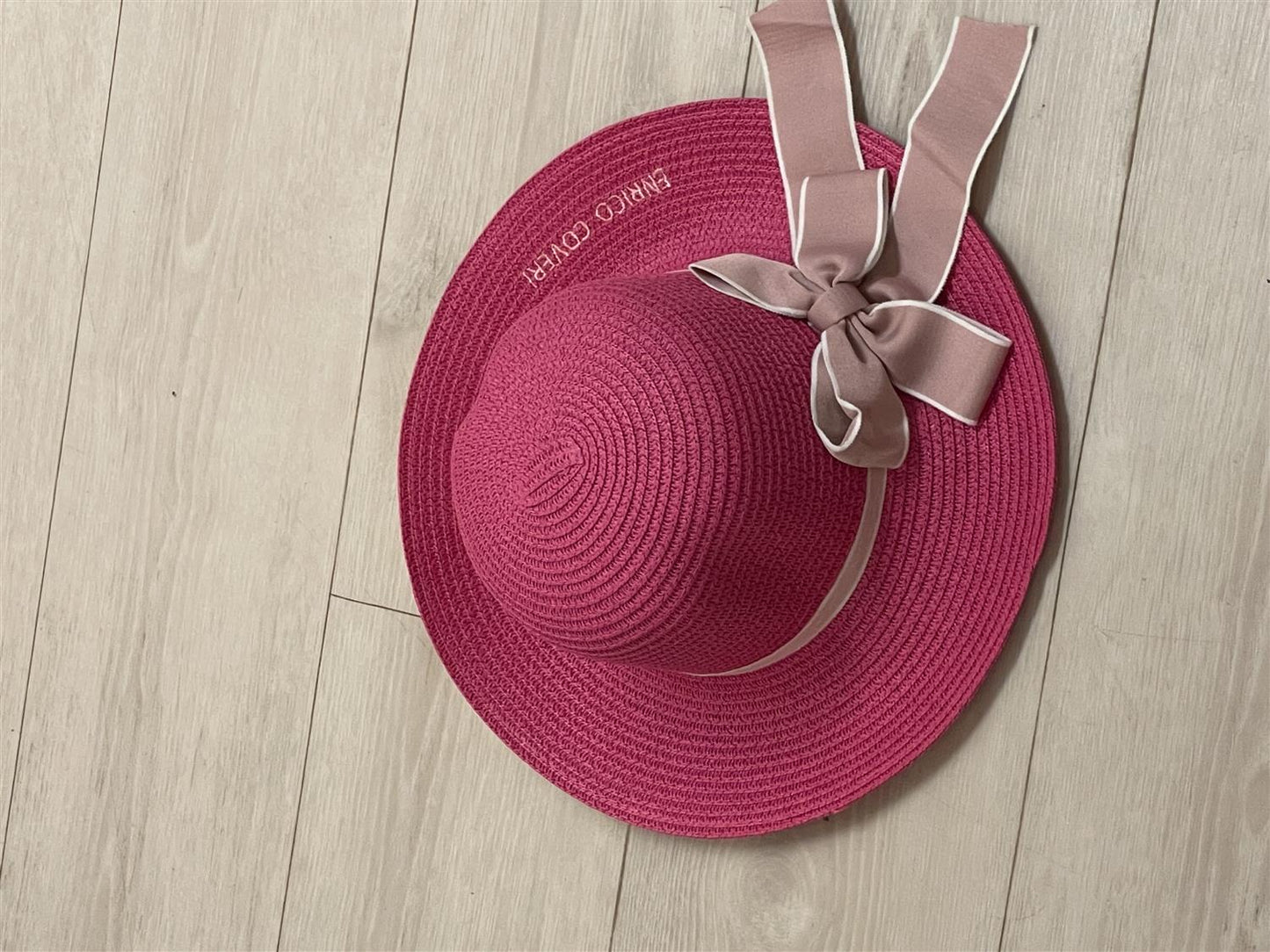 Solhatt i fine farger Multicolour