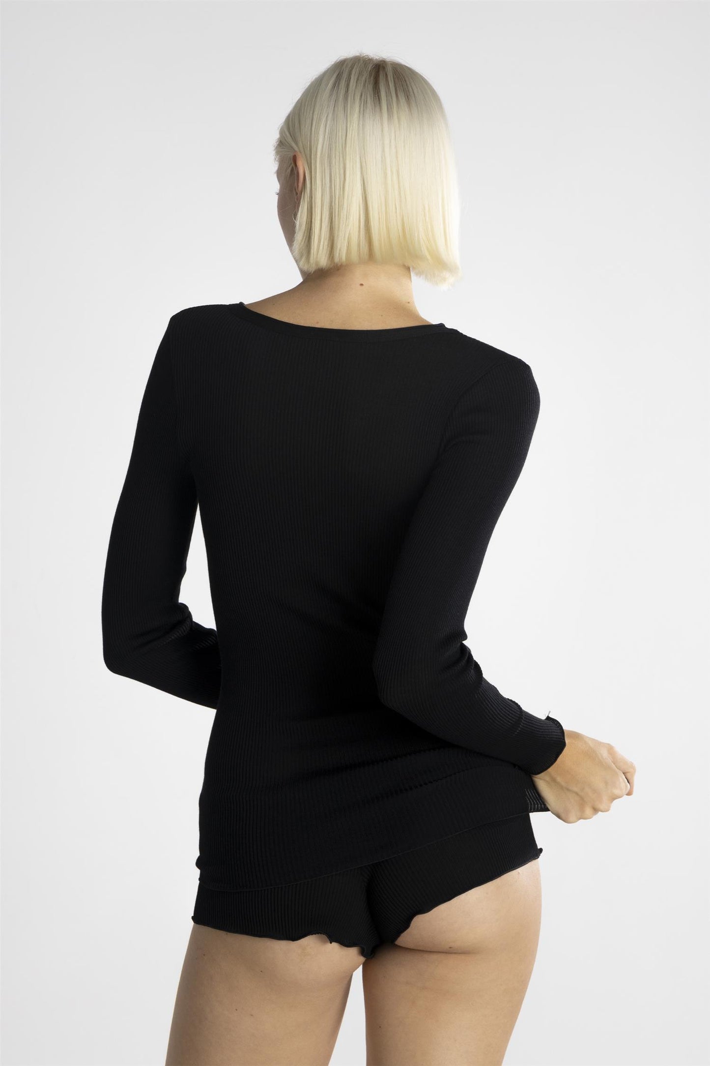 Ull silke top ribbestrikk Black