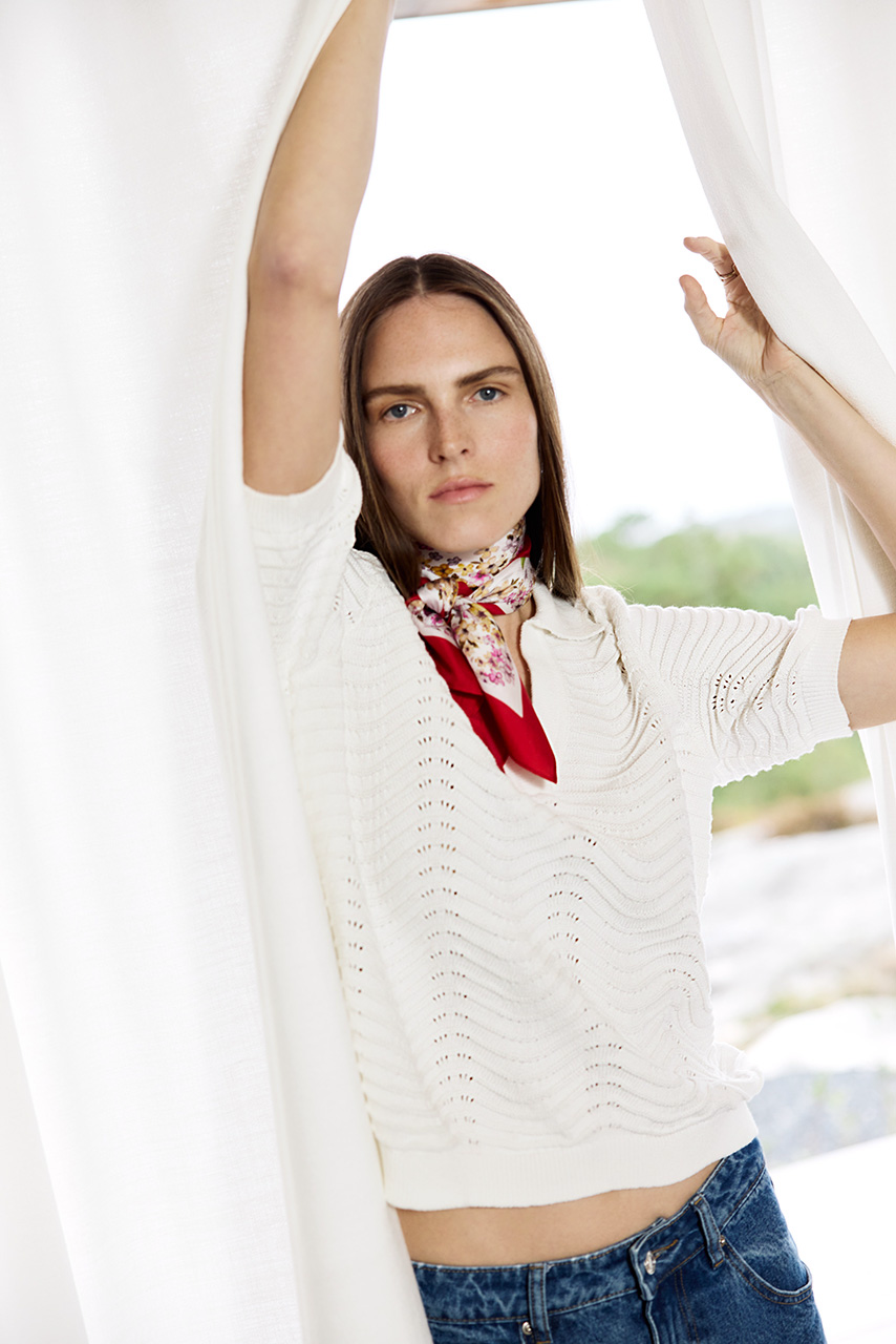 The Wave Michelle Pullover White