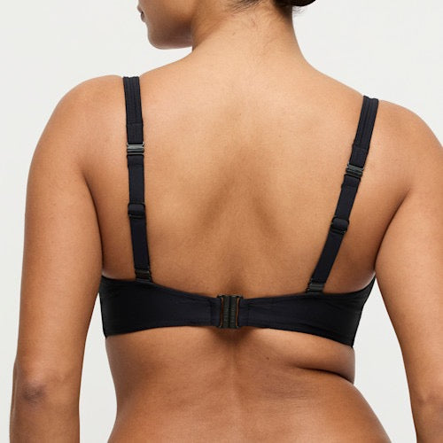 Bikini top Uvita. Plunge bikini Black