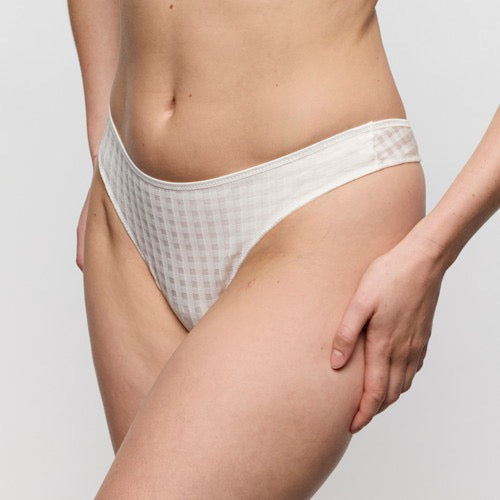 Avero Tanga String Natur